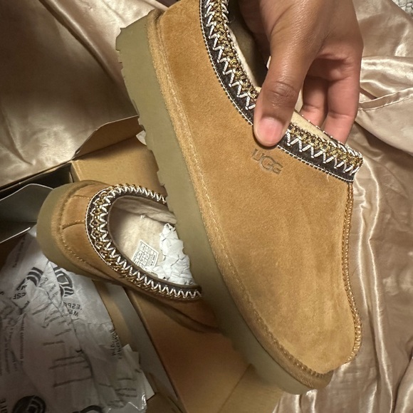 Ugg Tasman Slippers - Picture 3 of 4